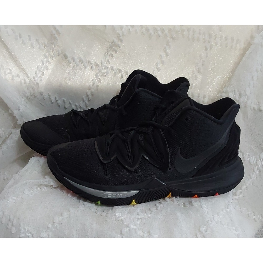 Nike Kyrie 5 Black Magic Basketball Shoes Mens 7.5 AO2918-00 - Picture 2 of 5